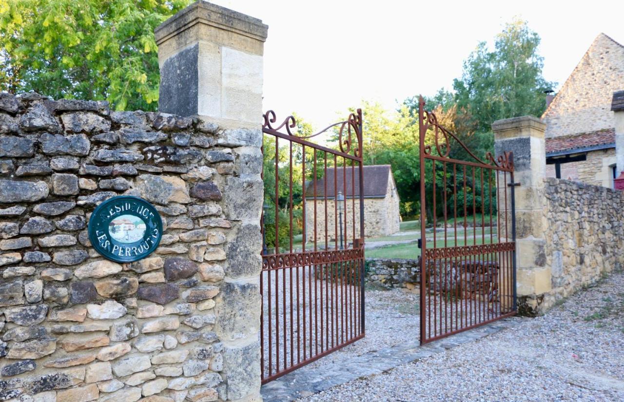 Les Perroutis Villa Saint-Alvère Eksteriør bilde